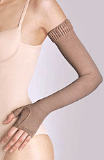 Travel Arm Sleeve w/ Gauntlet by Solidea